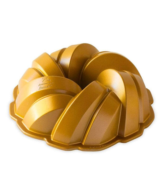 MOLDE NORDIC WARE BRAIDED BUNDT PAN