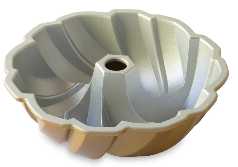 MOLDE NORDIC WARE BRAIDED BUNDT PAN