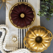 MOLDE NORDIC WARE ANNIVERSARY BUNDT PAN